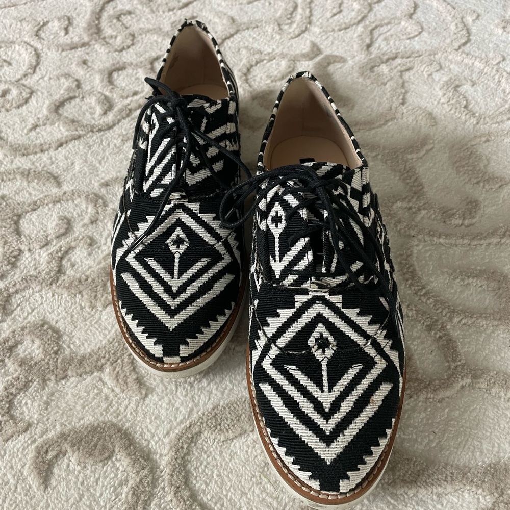 Shoemint “Frankie” 8.5